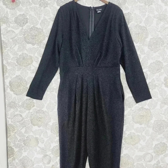 City Chic Women's Jumpsuit Long sleeve Shimmer Tapered Leg Size M/ 18 - Picture 3 of 10